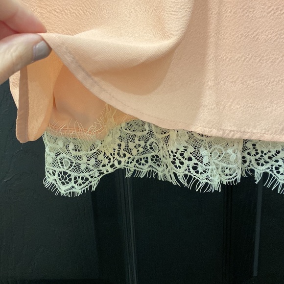 ⭐️FREE bundle add on. TOBI peach tank with cream lace - Picture 5 of 5